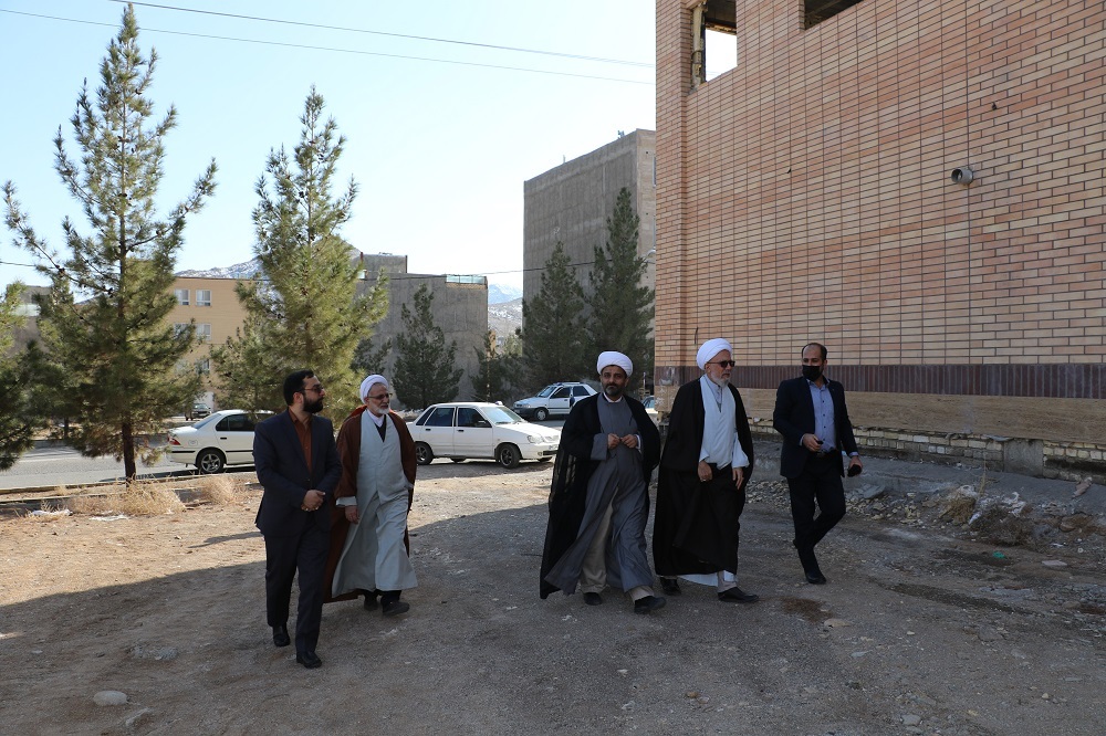 بازدید مدیر کل تبلیغات اسلامی اصفهان از مجتمع فرهنگی در حال ساخت نطنز