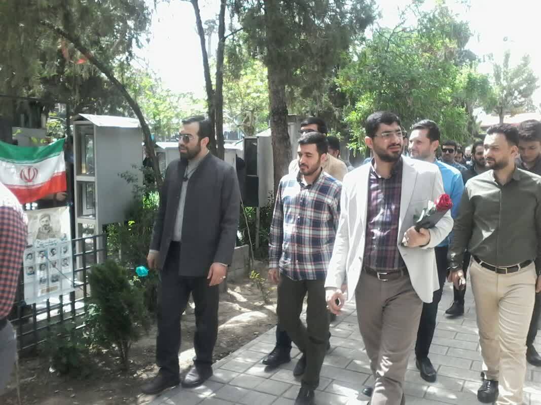میثاق با سیدی از دیار اهل قلم میثاق با سیدی از دیار اهل قلم