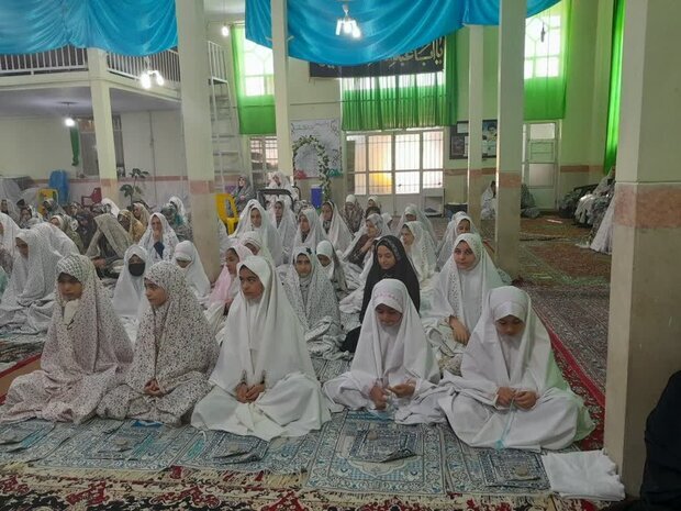 ۷۵ درصد معتکفین بهاری را نوجوانان و جوانان تشکیل دادند ۷۵ درصد معتکفین بهاری را نوجوانان و جوانان تشکیل دادند