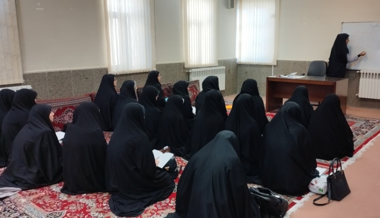 برگزاری ۲ دوره آموزشیار روخوانی و روانخوانی قرآن کریم در شهرستان نهاوند برگزاری ۲ دوره آموزشیار روخوانی و روانخوانی قرآن کریم در شهرستان نهاوند