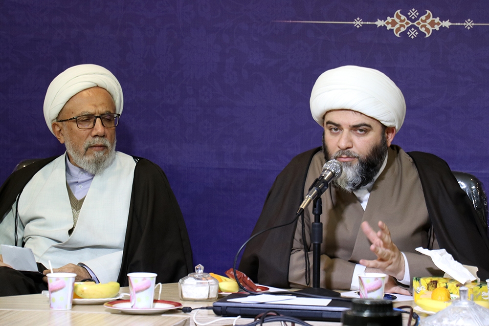 دیدار با نخبگان و هنرمندان کهگیلویه و بویراحمد دیدار با نخبگان و هنرمندان کهگیلویه و بویراحمد