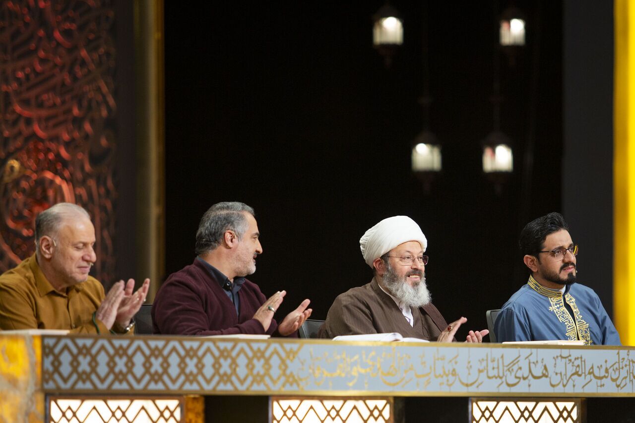 «محفل» را به نگاهی دیگر مزین کنید «محفل» را به نگاهی دیگر مزین کنید