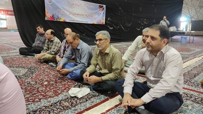 پرسنل اداره کل تبلیغات اسلامی با حضور در گلستان شهدا اصفهان با آرمان‌های شهدا تجدید میثاق کردند
