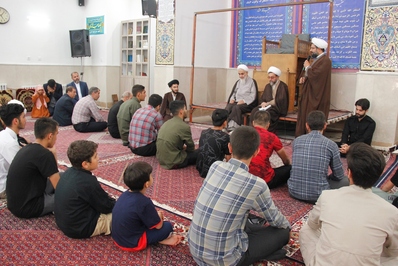 بازدید مدیرکل تبلیغات اسلامی قزوین از فعالیت امام محله مهرگان