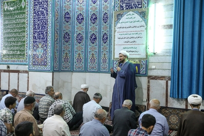 بازدید مدیرکل تبلیغات اسلامی قزوین از فعالیت امام محله منطقۀ راه‌آهن