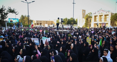 اجتماع بزرگ مردمی عفاف و حجاب در اصفهان برگزار شد
