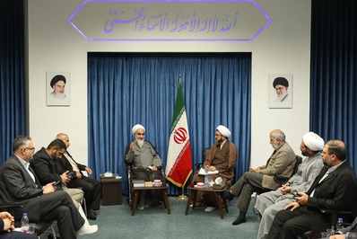 دیدار عوامل مراسم جاماندگان اربعین با امام جمعه قزوین