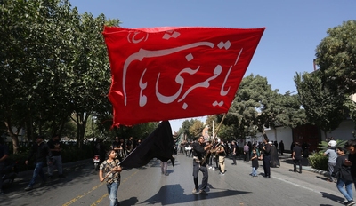 قافله عزاداری امام حسن عسکری (ع) همراه با تشییع شهید گمنام