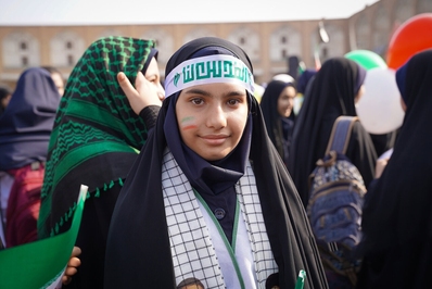 حضور جوانان و نوجوانان اصفهانی در راهپیمایی ۱۳ آبان