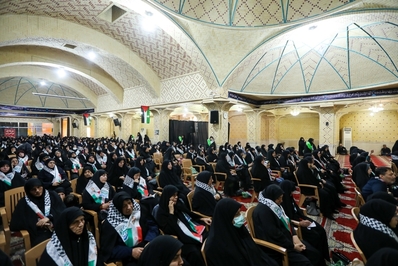 همایش بانوان فاطمی مدافع غزه در قزوین