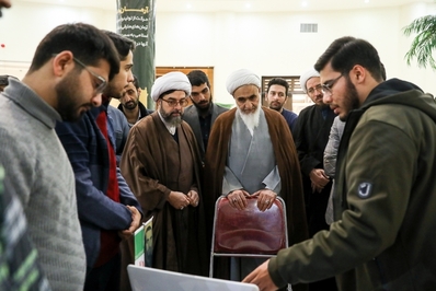 بازدید نماینده ولی فقیه در استان قزوین از سیزدهمین دوره رویداد پیشگام