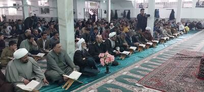 برگزاری محفل انس با قرآن در مسجد جامع مریوان
