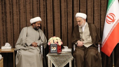 دیدار مدیرکل و کارکنان سازمان تبلیغات اسلامی استان با نماینده ولی فقیه در کردستان