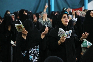 همزمان با سراسر کشور مراسم پر فیض دعای عرفه در گلستان شهدای اصفهان برگزار شد