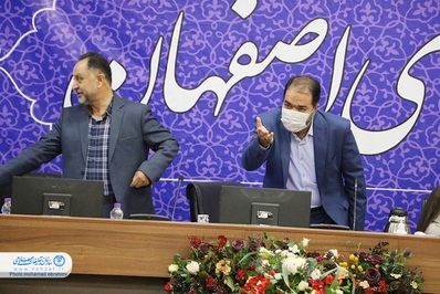 دیدار روسای شورای هیئات مذهبی و کانون مداحان استان اصفهان با استاندار