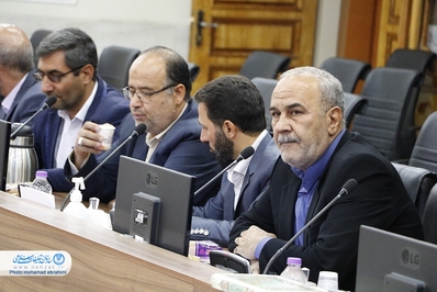 دیدار روسای شورای هیئات مذهبی و کانون مداحان استان اصفهان با استاندار