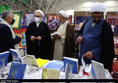 نمایشگاه «روایت تبلیغ» در اصفهان افتتاح شد