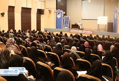 کارگاه آموزشی غنی سازی و باز آموزی طرح قرآنی و انس با قرآن "شمیم بهشت" در گلستان