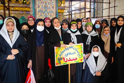 اجتماع بزرگ دانش آموزان اهواز در محکومیت حادثه تروریستی شیراز