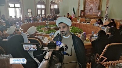 نشست مدیران و مبلغین مدارس علوم و معارف اسلامی صدرای استان اصفهان