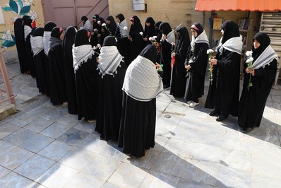 مراسم استقبال از پیکر مطهر شهید گمنام  در دبیرستان صدراي اصفهان