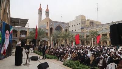 تجمع علما، طلاب و روحانیون مدارس علمیه اهواز در محکومیت مجله هتاک فرانسوی