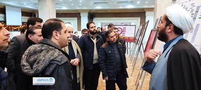 پرسنل اداره کل تبلیغات اسلامی اصفهان از نمایشگاه معنویت در اسارت بازدید کردند