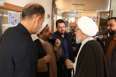 دیدار معاون امور استان‌های سازمان تبلیغات اسلامی با آیت الله طباطبائی نژاد