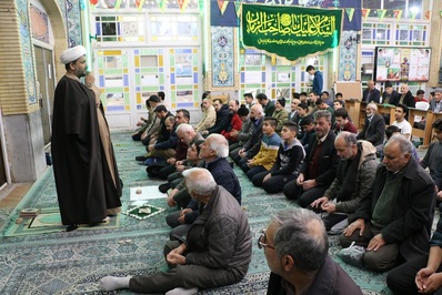 مدیر کل تبلیغات اسلامی اصفهان از معتکفین مساجد بازدید کرد