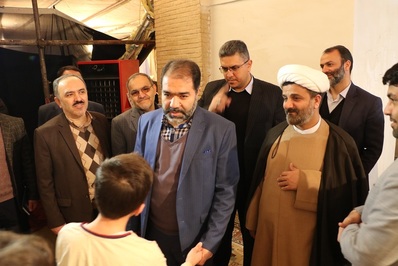 استاندار و مدیر کل تبلیغات اسلامی استان اصفهان از مساجد دانش آموزی اعتکاف بازدید کردند