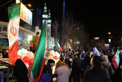 پویش پرچم افتخار در جشن بزرگ ملت برگزار شد