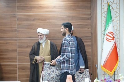 آئین رونمایی از جدیدترین آثار شبکه رسانه‌ای صف