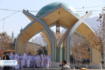 جلوه‌های ویژه همایش دخترانه جشن فرشته‌ها در نماز خانه دانشگاه آزاد اسلامی خوراسگان