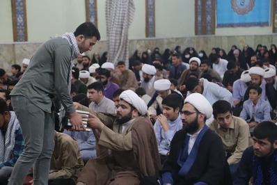 محفل انس با قرآن کریم ویژه طلاب خوزستانی برگزار شد