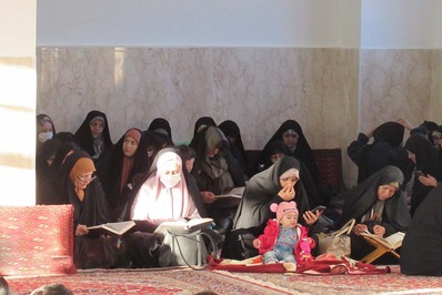 برگزاری محفل قرآنی و جشن میلاد امام مجتبی در حسینیه شهدای فریدونشهر