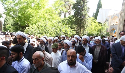 تشییع پیکر آیت‌الله حاج میرزا محمدتقی مجلسی‌ اصفهانی