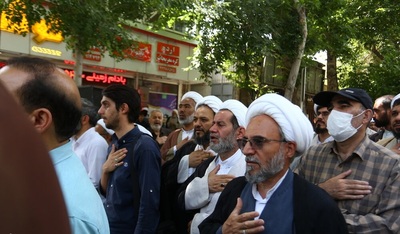 تشییع پیکر آیت‌الله حاج میرزا محمدتقی مجلسی‌ اصفهانی