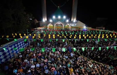 جشن میلاد امام رضا علیه السلام در هیئت فدائیان حسین اصفهان