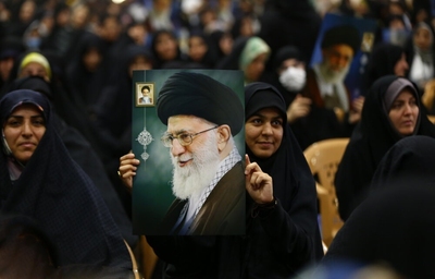 بیعت بانوان اصفهانی با ولایت در سالروز قیام پانزده خرداد ۱۳۴۲
