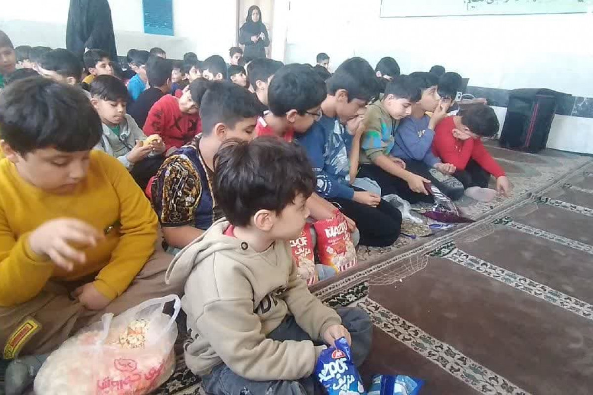اکران فیلم باغ کیانوش در مدارس مهران