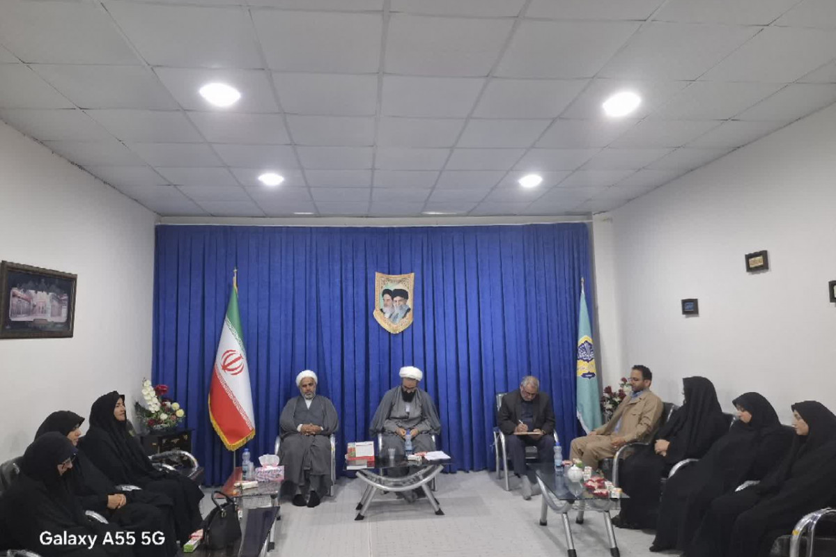 دیدار شورای مداحان و هیئات مذهبی بانوان بدره، با امام جمعه و فرماندار