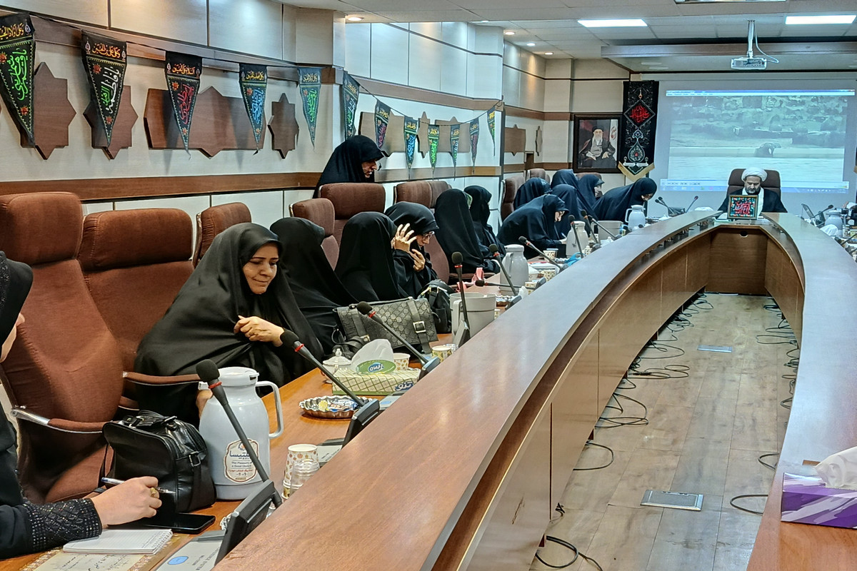 گردهمایی فعالان فرهنگی و مبلغات اصفهان در برنامه های عملیات محرم