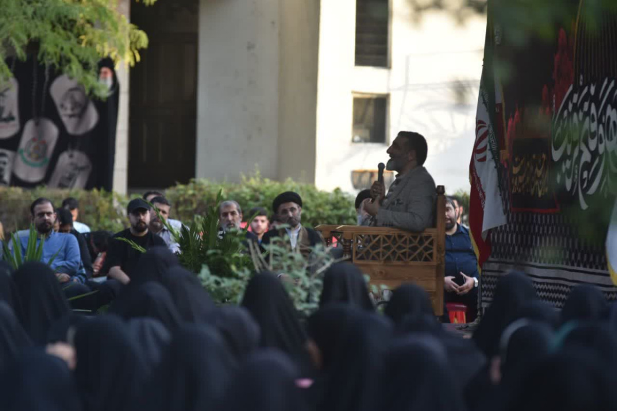 اجتماع بزرگ جوانان انقلابی در دانشگاه گلستان