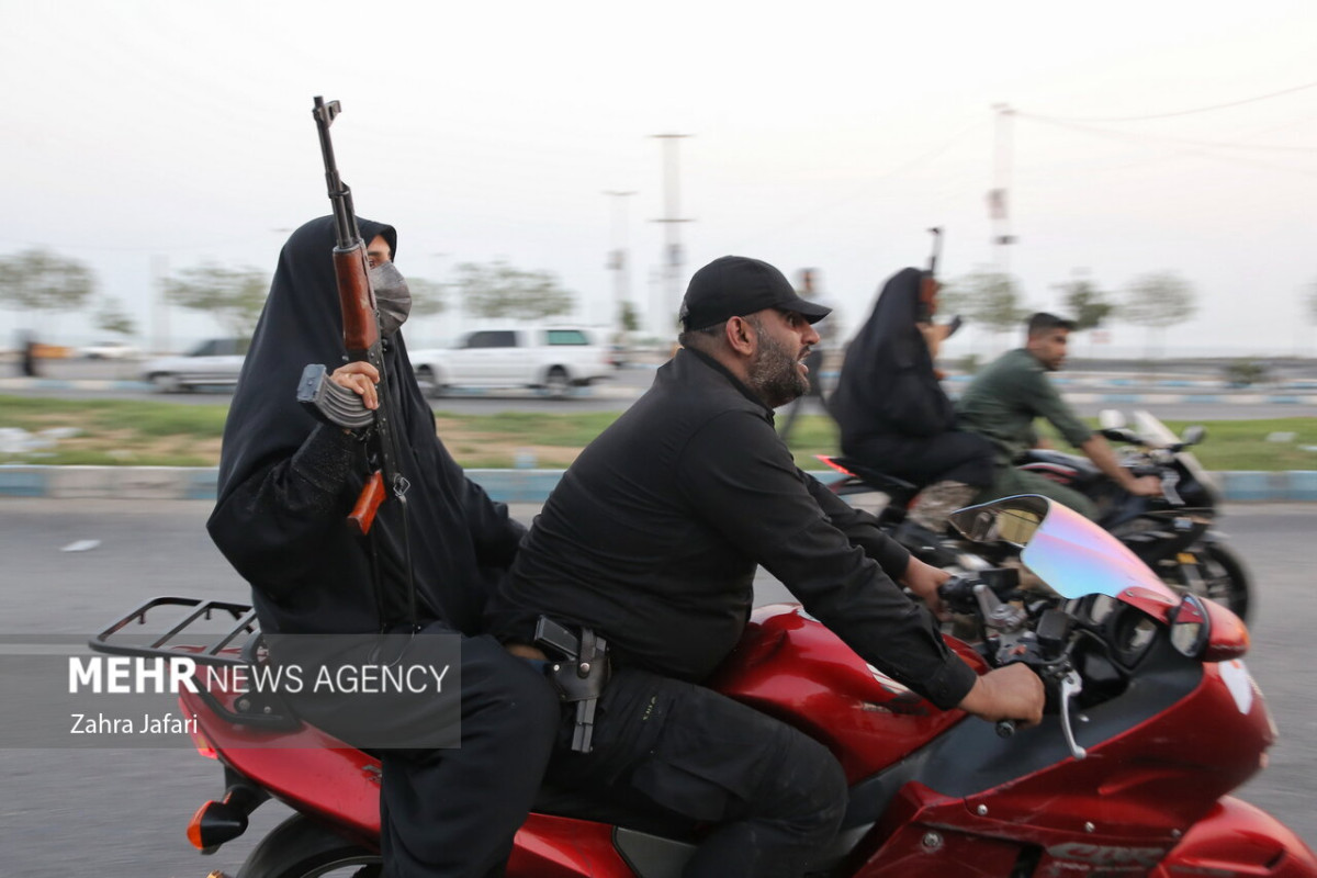 ۱۱۰ هزار جانفدا از دل خلیج فارس برخواستند
