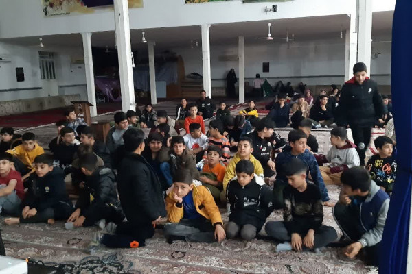 اکران فیلم باغ کیانوش با حضور نوجوانان و جوانان هیئتی در مهران