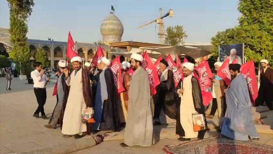 عهد خونخواهی مدیران تبلیغات اسلامی فارس در حرم شاهچراغ(ع)