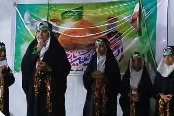 آیین تجلیل از پرستاران و خادمه‌های حسینیه محبین حضرت علی اصغر (ع) در بندرعباس