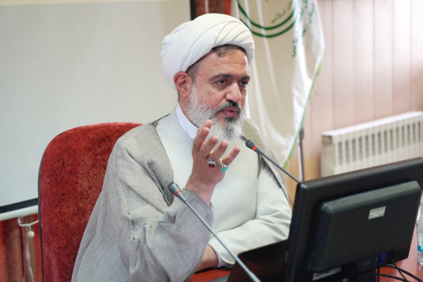 سیره حضرت زهرا(س)، چراغ راه جهاد تبیین و خون‌خواهی رهبر شهید است