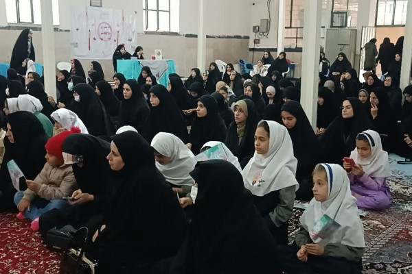 اجتماع بزرگ دختران حاج قاسم در شهرستان بدره