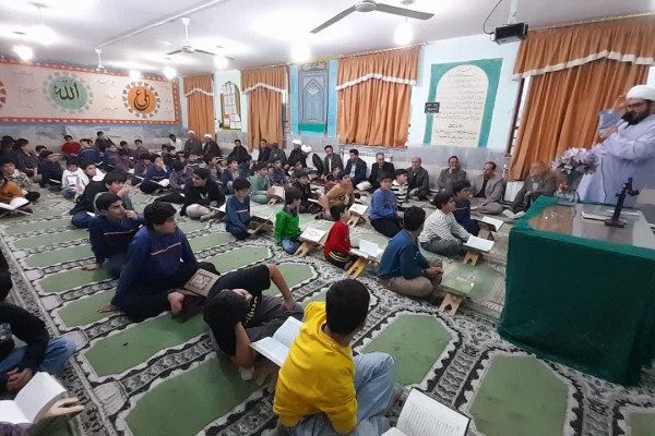 زندگی با آیه ها در مدارس شهرستان بدره